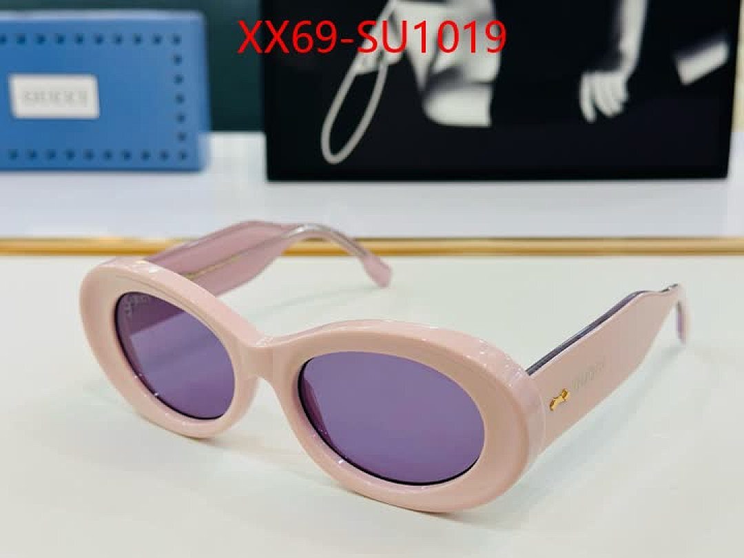 Glasses-Gucci ID: SU1019 $: 69USD