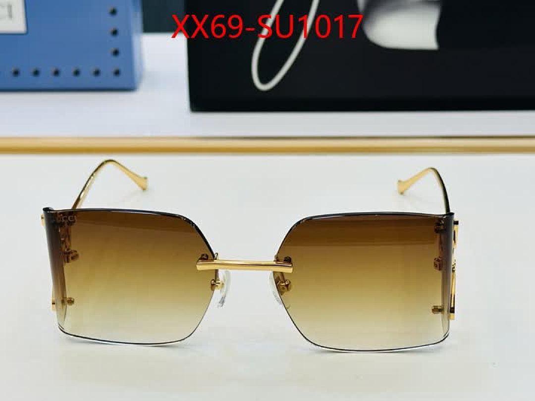 Glasses-Gucci ID: SU1017 $: 69USD