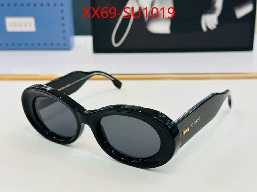 Glasses-Gucci ID: SU1019 $: 69USD