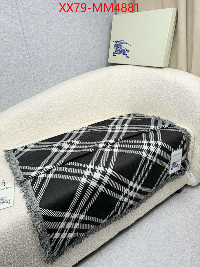 Scarf-Burberry ID: MM4881 $: 79USD