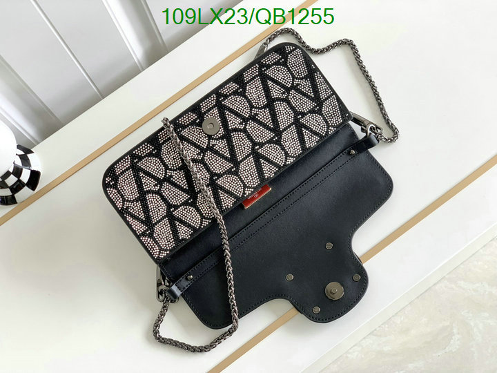 what's best YUPOO-Valentino Replica 1:1 High Quality Bags Code: QB1255