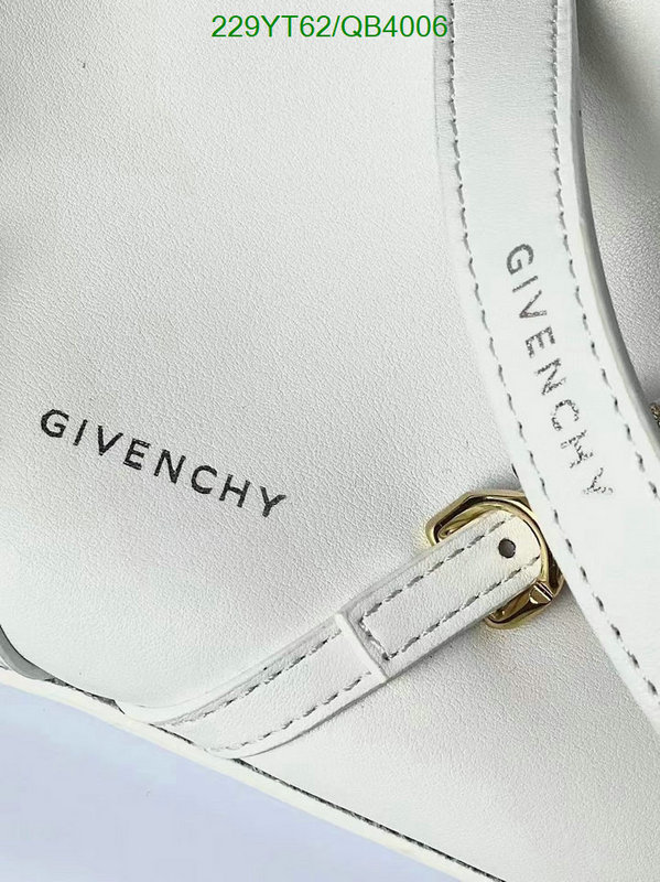 1:1 replica wholesale YUPOO-Givenchy High Quality Fake Bag Code: QB4006