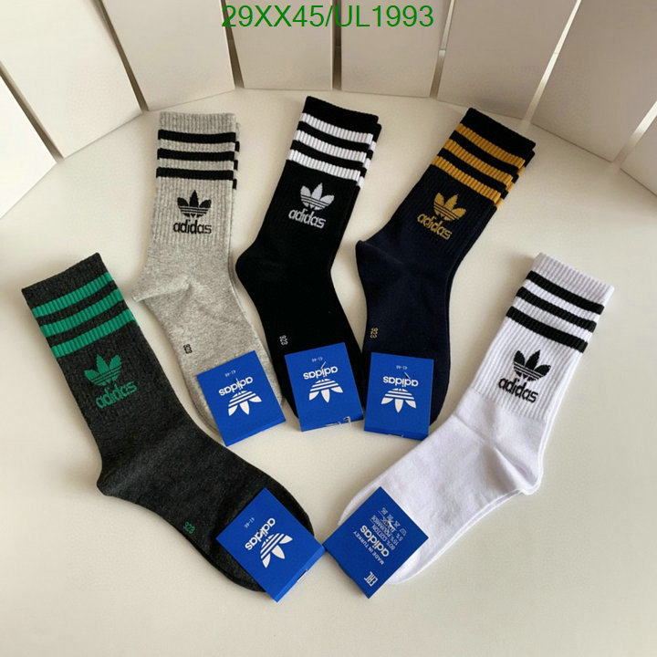 what is a counter quality DHgate best quality replica adidas socks Code: UL1993