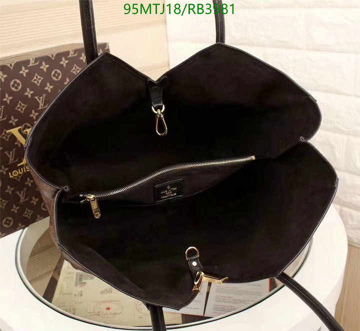 Louis Vuitton AAAA+ Fake Bag LV Code: RB3981