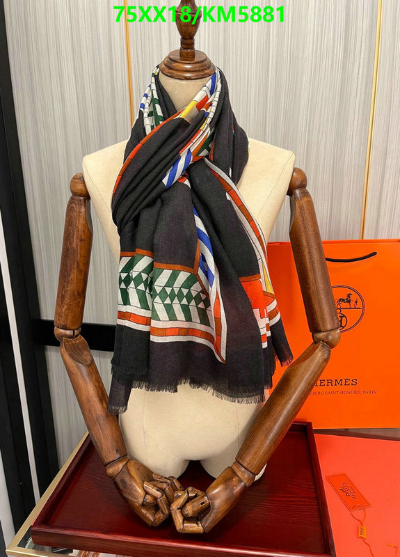 the most popular Hermes Replica 1:1 Scarf Code: KM5881