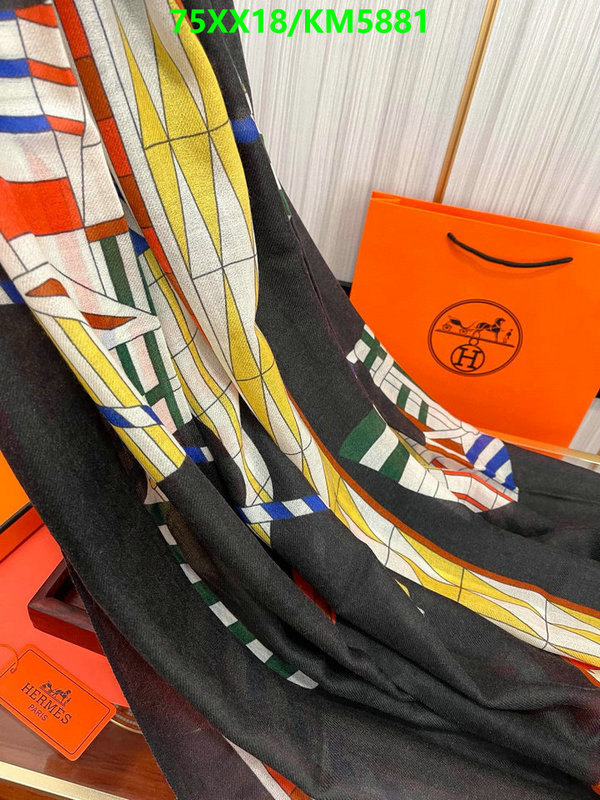 the most popular Hermes Replica 1:1 Scarf Code: KM5881