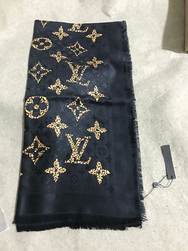 Scarf-LV,-Code:M081708,$: 85USD