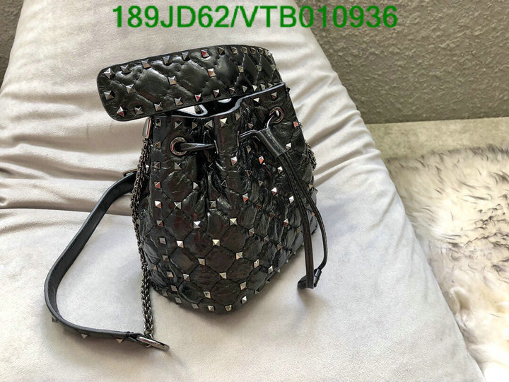 Valentino Bag-(Mirror)-Rockstud Spike,Code: VTB010936,$: 189USD