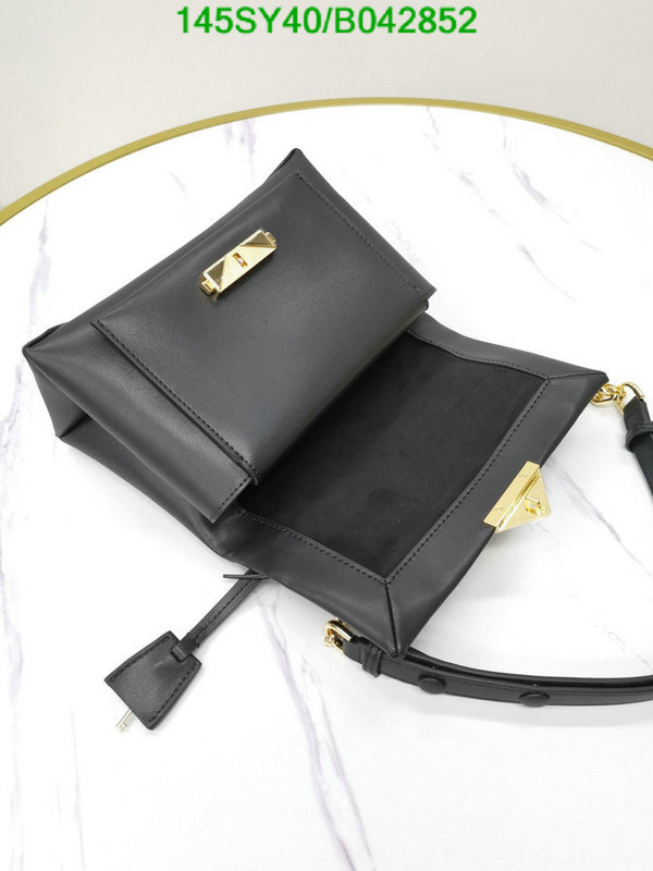 Michael Kors Bag-(Mirror)-Diagonal-,Code: B042852,$: 145USD