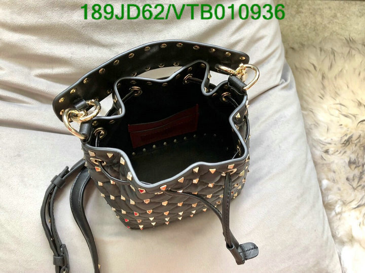 Valentino Bag-(Mirror)-Rockstud Spike,Code: VTB010936,$: 189USD