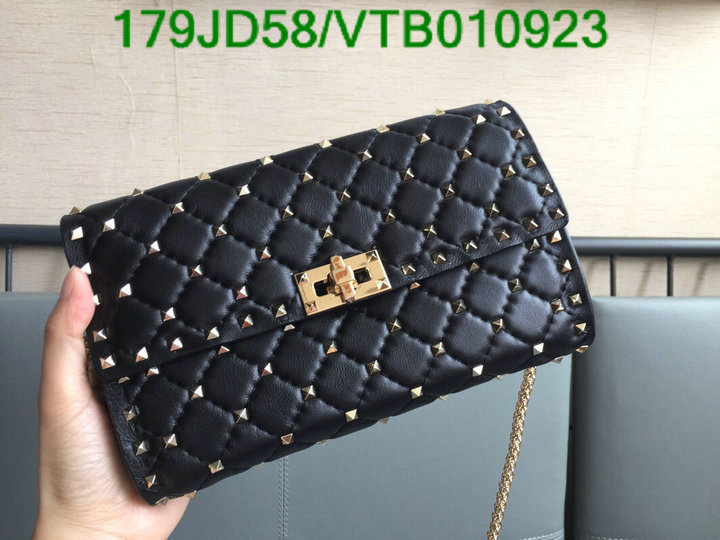 Valentino Bag-(Mirror)-Rockstud Spike,Code: VTB010923,$: 179USD