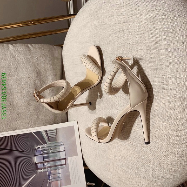 Women Shoes-Gianvito Rossi, Code: LS4439,$: 135USD