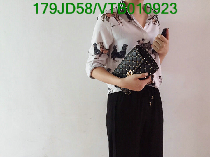 Valentino Bag-(Mirror)-Rockstud Spike,Code: VTB010923,$: 179USD