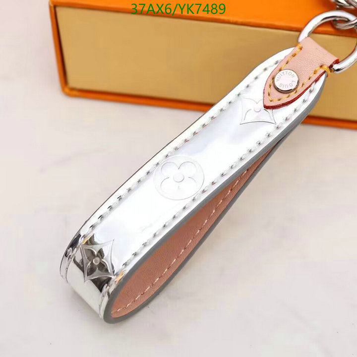 Key pendant-LV, Code: YK7489,$: 37USD