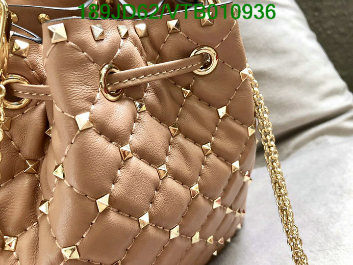 Valentino Bag-(Mirror)-Rockstud Spike,Code: VTB010936,$: 189USD