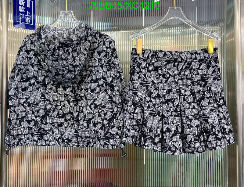 Clothing-Dior, Code: XC4210,$: 179USD