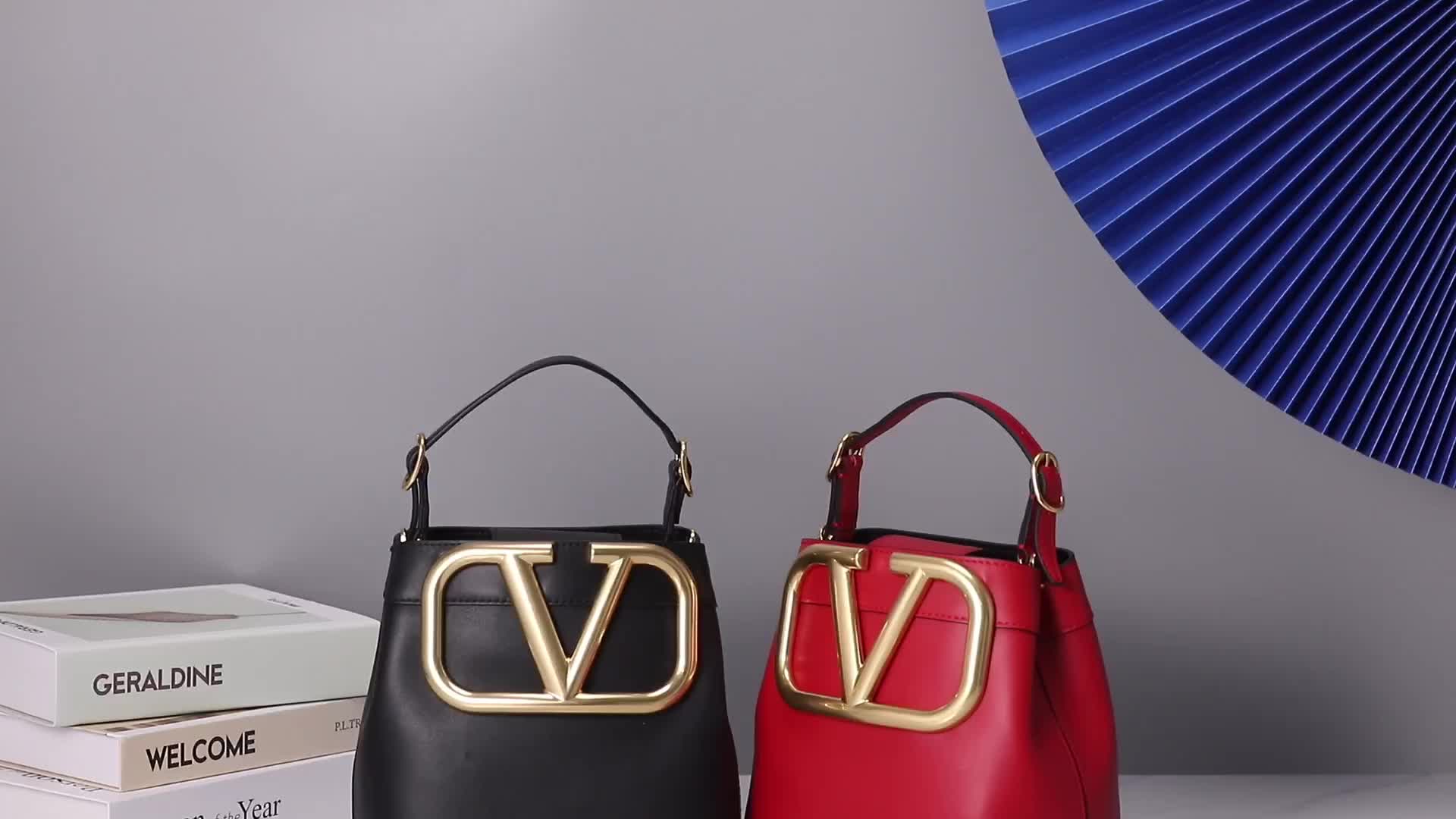 Valentino Bag-(Mirror)-Diagonal-,Code: HB4422,$: 255USD