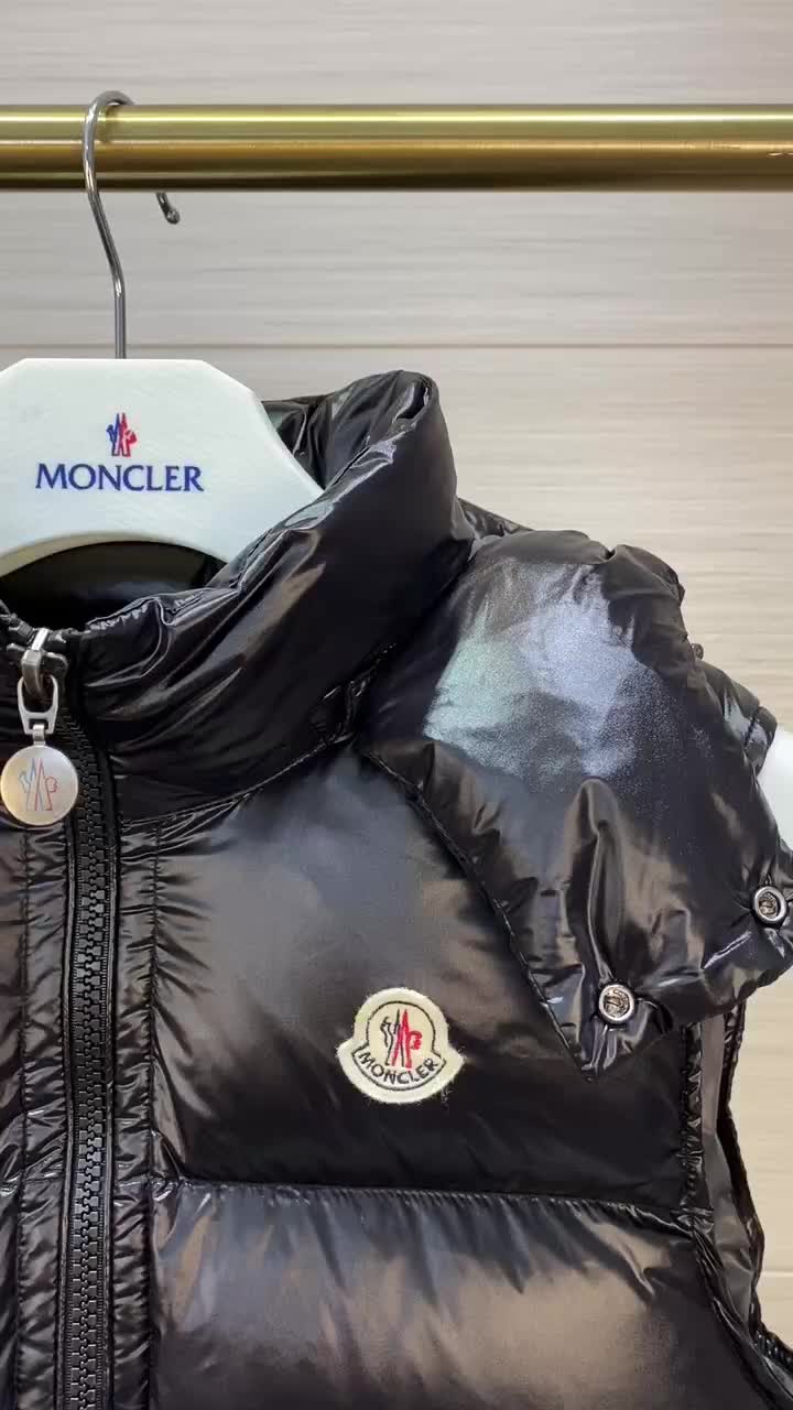 Down jacket Men-Moncler, Code: ZC4042,$: 129USD