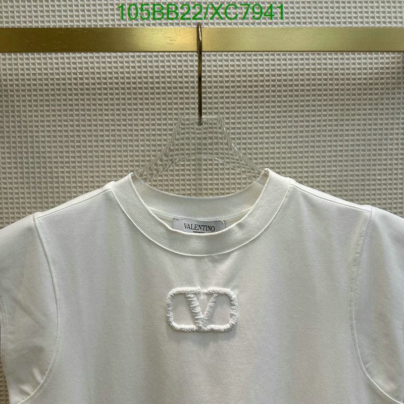 Clothing-Valentino Code: XC7941 $: 105USD