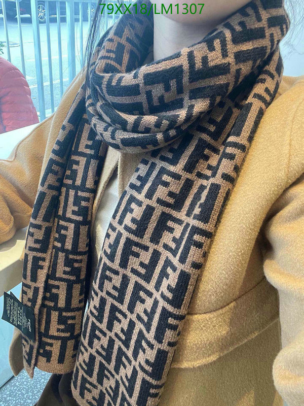 Scarf-Fendi Code: LM1307 $: 79USD