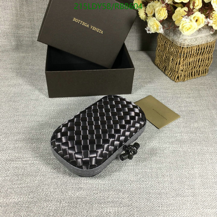 BV Bag-(Mirror)-Clutch- Code: RB8604 $: 215USD