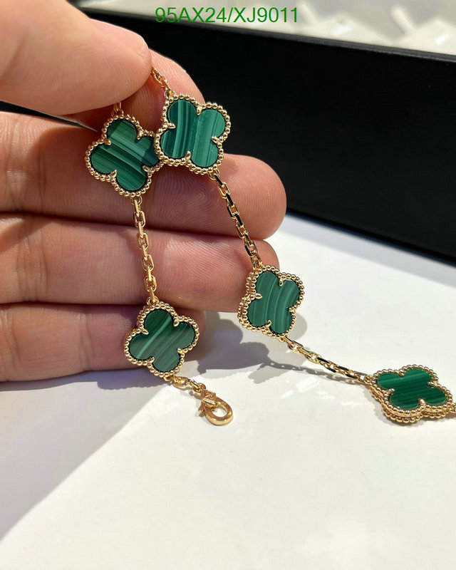 Jewelry-Van Cleef & Arpels Code: XJ9011 $: 95USD