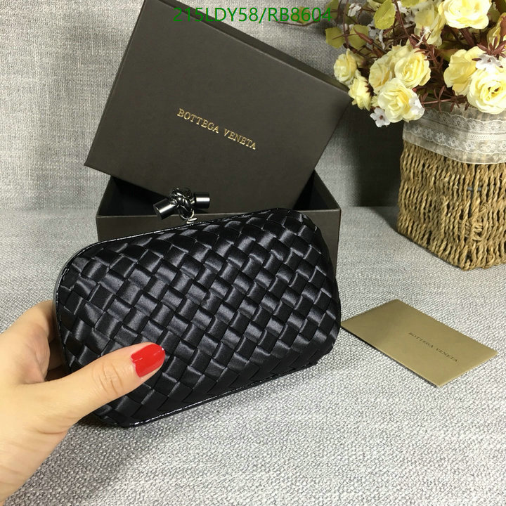 BV Bag-(Mirror)-Clutch- Code: RB8604 $: 215USD