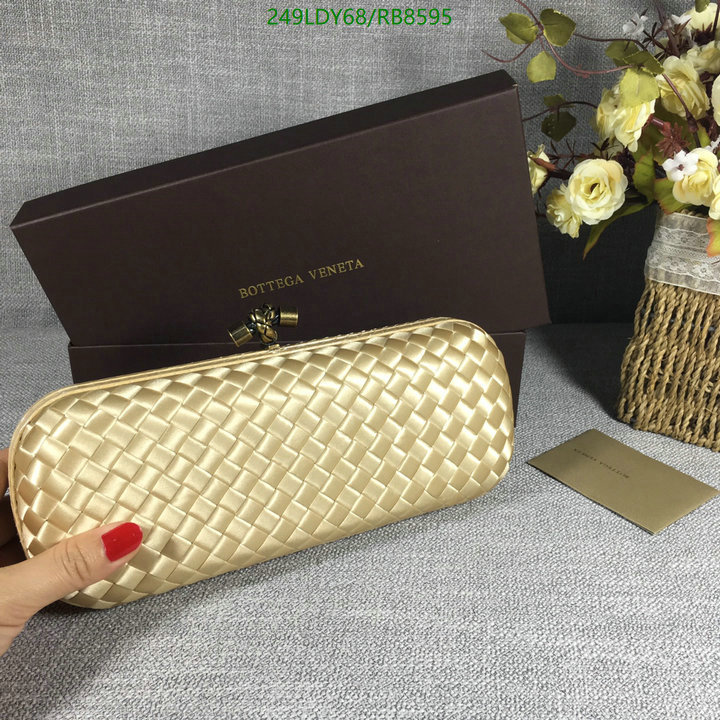 BV Bag-(Mirror)-Clutch- Code: RB8595 $: 249USD