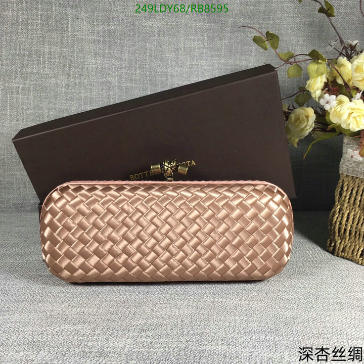 BV Bag-(Mirror)-Clutch- Code: RB8595 $: 249USD