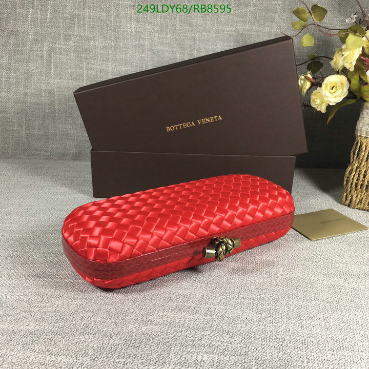 BV Bag-(Mirror)-Clutch- Code: RB8595 $: 249USD