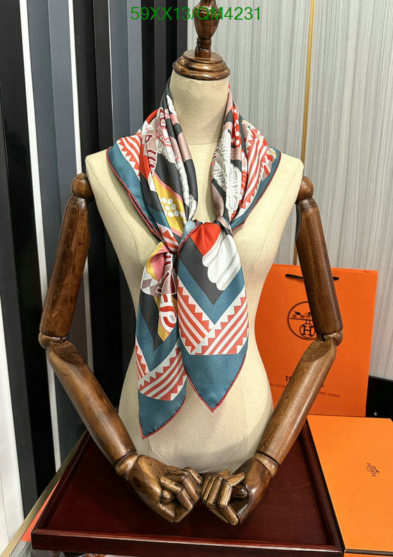 Scarf-Hermes Code: QM4231 $: 59USD