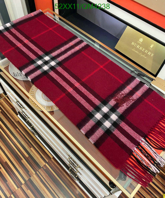 Scarf-Burberry Code: QM4238 $: 52USD