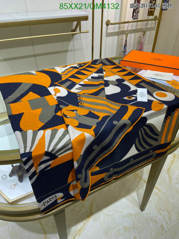 Scarf-Hermes Code: QM4132 $: 85USD