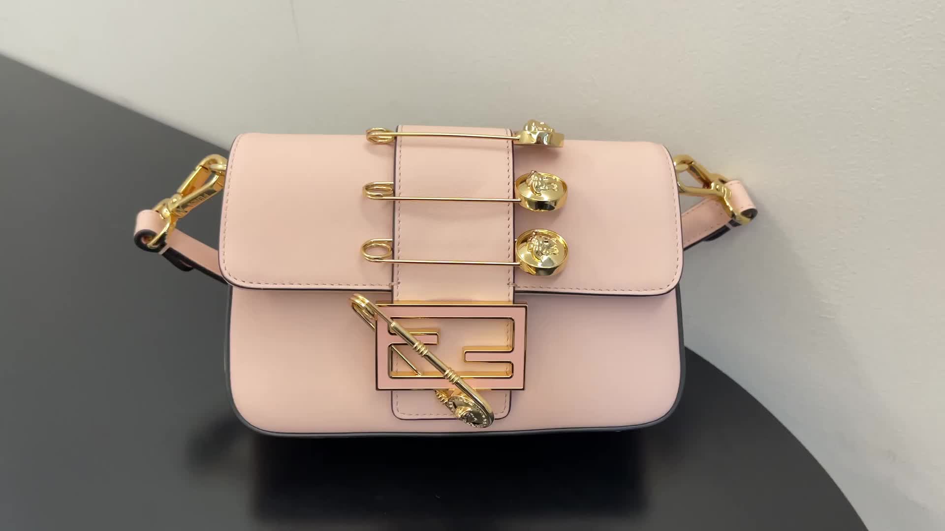 Fendi Bag-(Mirror)-Baguette- Code: ZB955 $: 265USD