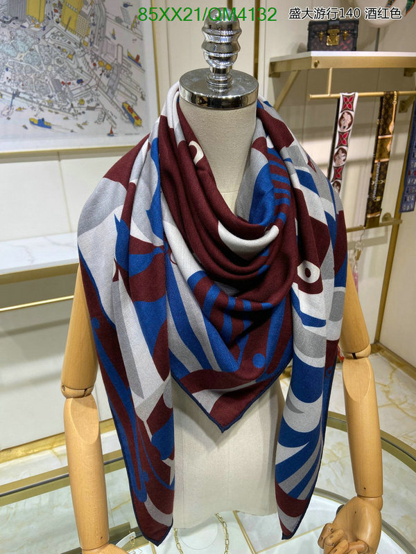 Scarf-Hermes Code: QM4132 $: 85USD