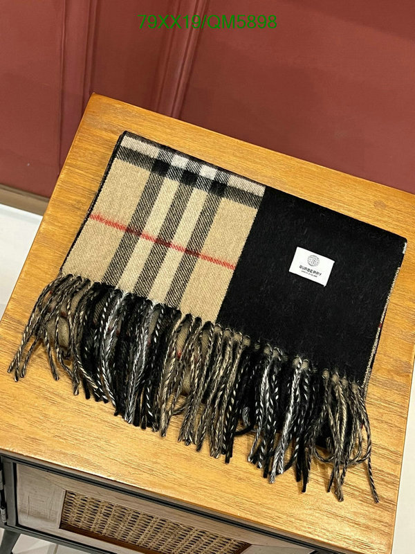 Scarf-Burberry Code: QM5898 $: 79USD