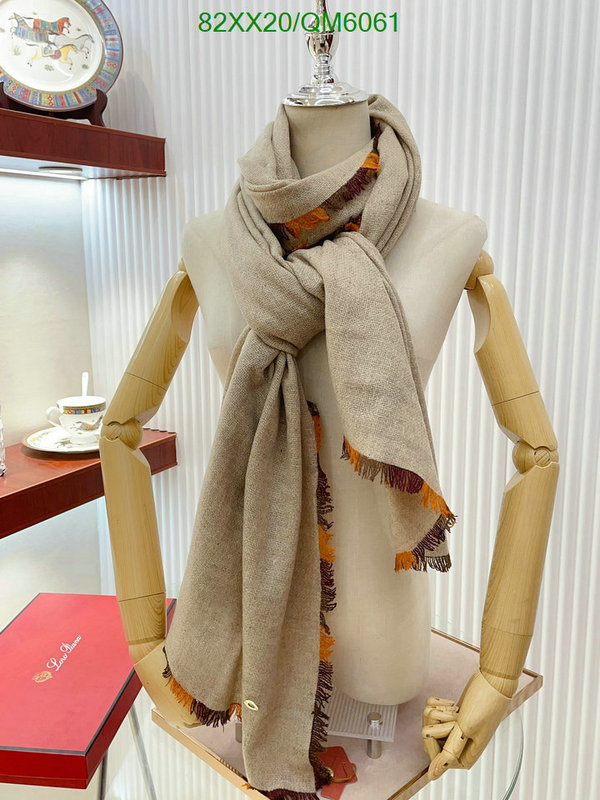 Scarf-Loro Piana Code: QM6061 $: 82USD