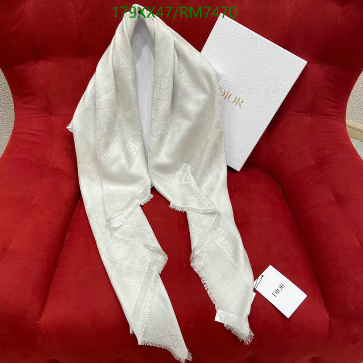 Scarf-Dior Code: RM7470 $: 179USD