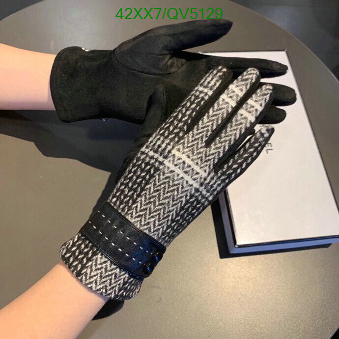 Gloves-Chanel Code: QV5129 $: 42USD