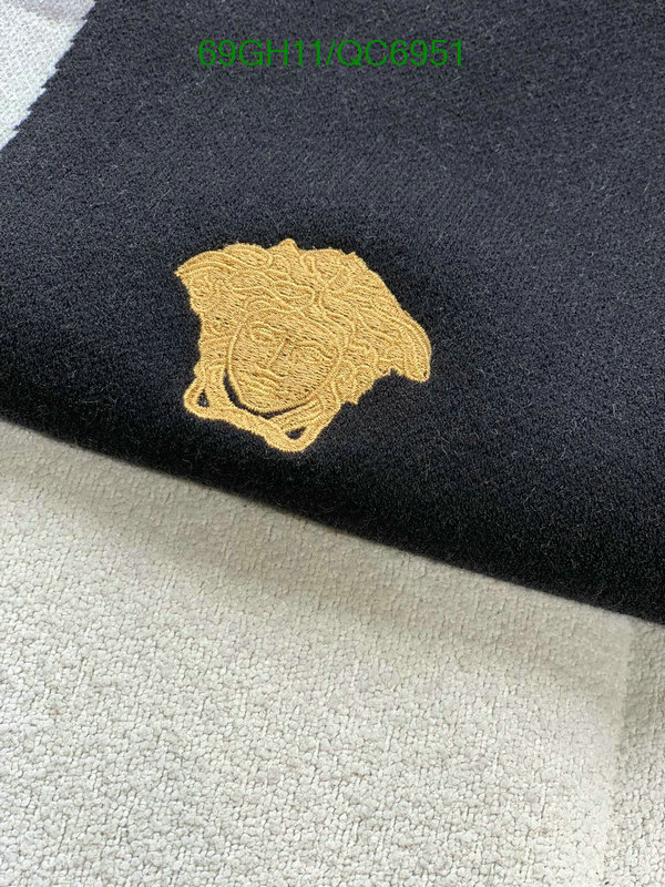 Clothing-Versace Code: QC6951 $: 69USD