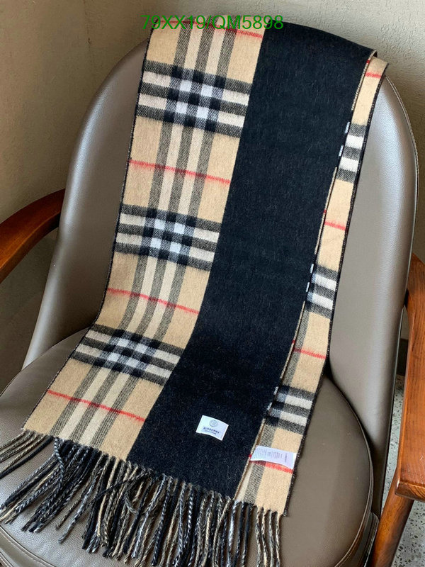 Scarf-Burberry Code: QM5898 $: 79USD