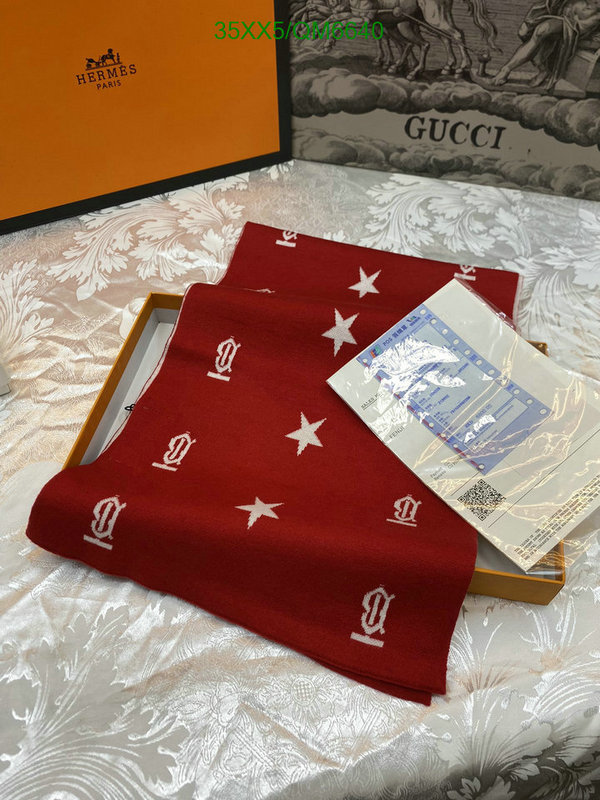 Scarf-Burberry Code: QM6640 $: 35USD