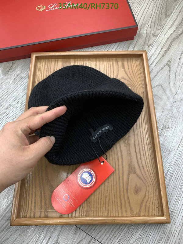 Cap-(Hat)-Canada Goose Code: RH7370 $: 35USD