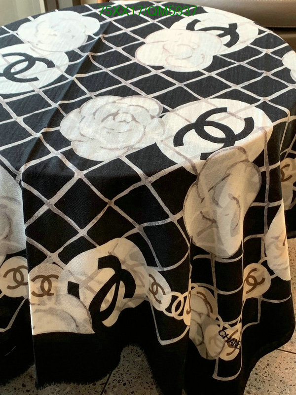 Scarf-Chanel Code: QM5937 $: 75USD