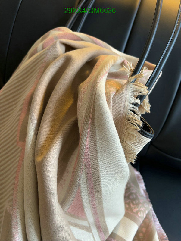 Scarf-Burberry Code: QM6636 $: 29USD