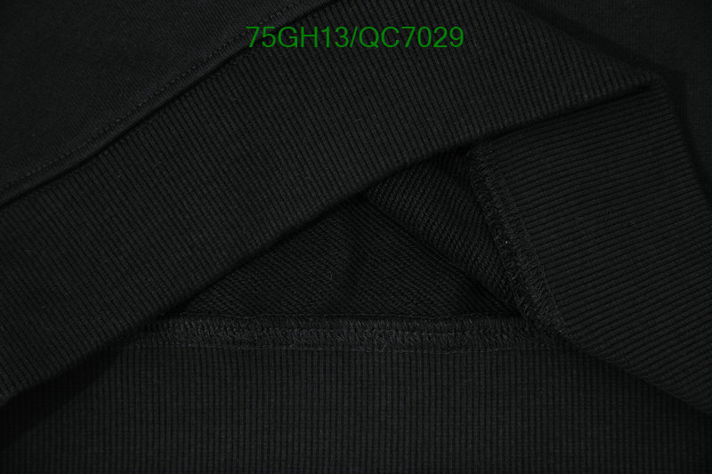 Clothing-Gucci Code: QC7029 $: 75USD