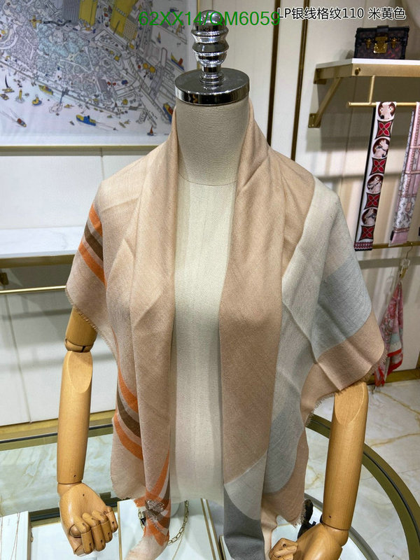 Scarf-Loro Piana Code: QM6059 $: 62USD