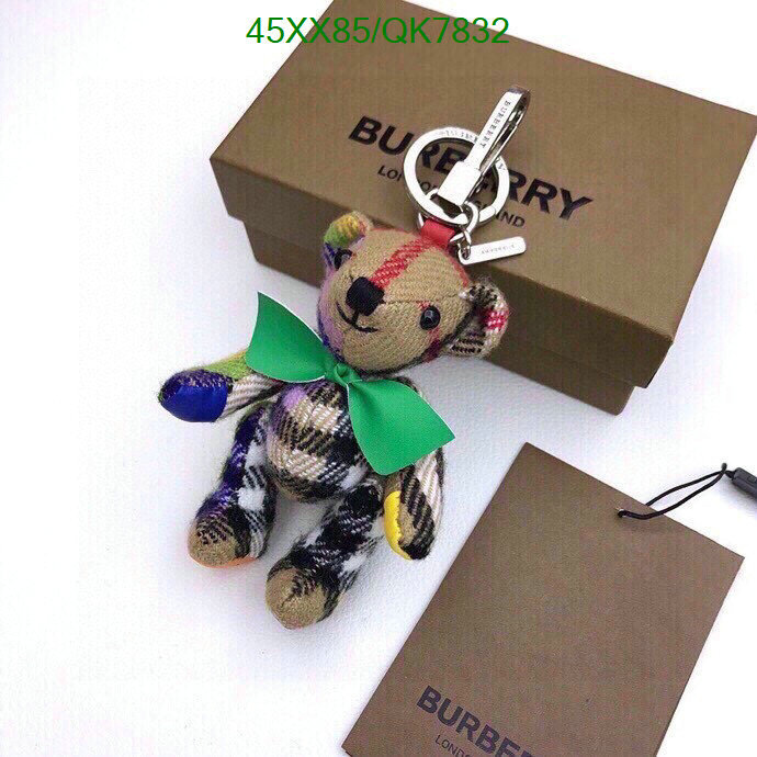 Key pendant-Burberry Code: QK7832 $: 45USD