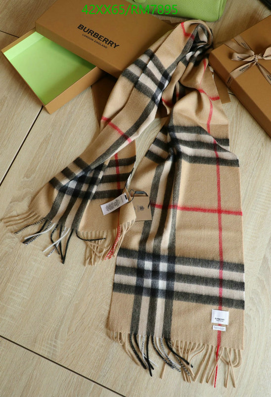 Scarf-Burberry Code: RM7895 $: 42USD