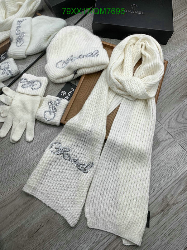 Scarf-Chanel Code: QM7696 $: 79USD